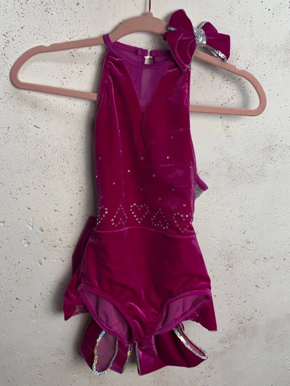 Weissman Dance Costume Magenta Velvet Bow Kids Leotard Pink Size Intermediate